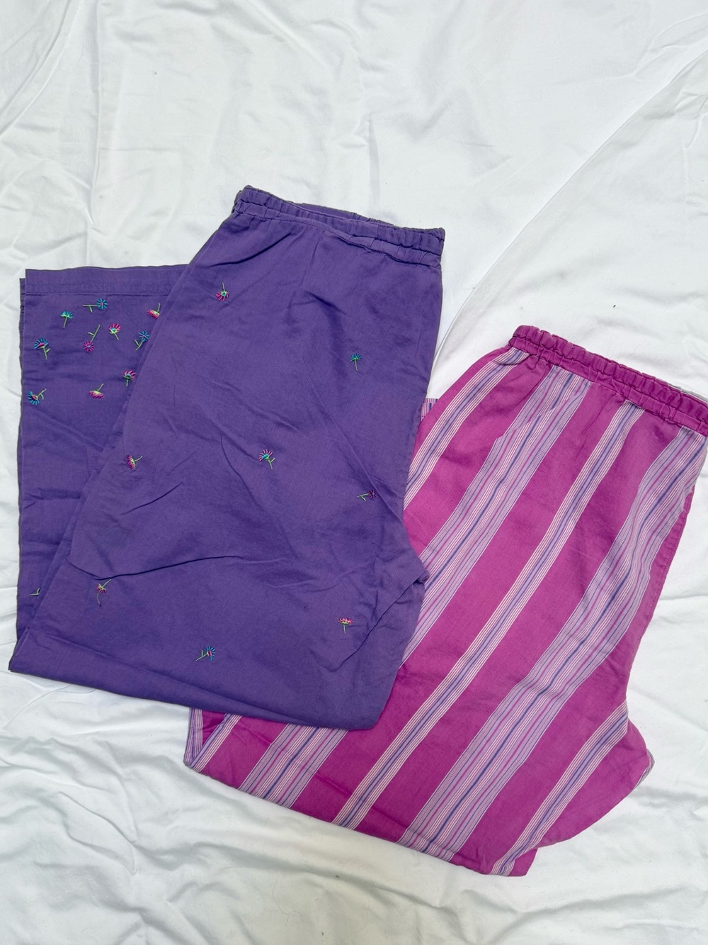 VINTAGE Victoriaโs Secret pyjama capris pants (x2)